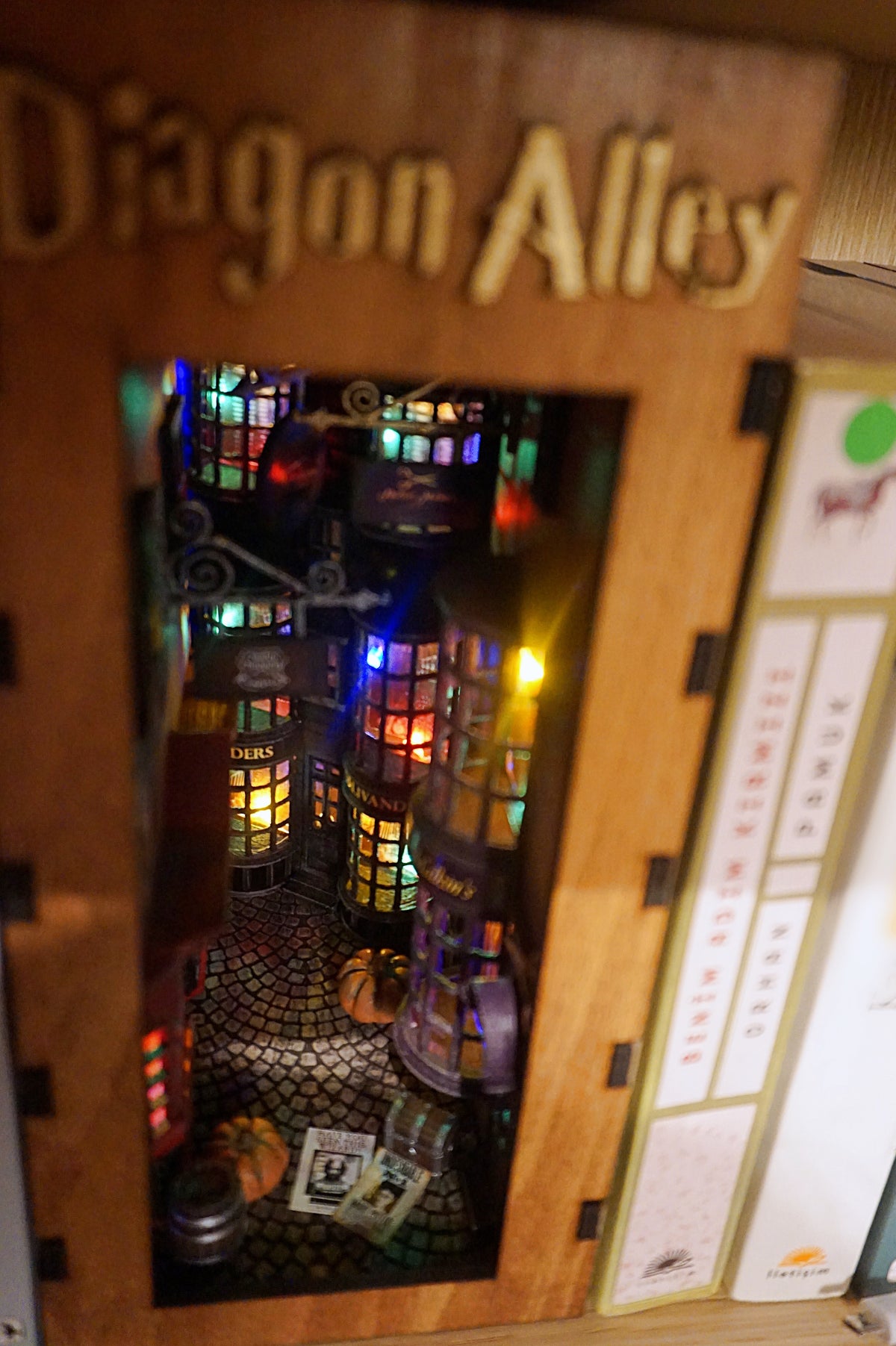 Harry Potter Diagon Alley Book Nook – Handmade Bookshelf Insert & Bookend