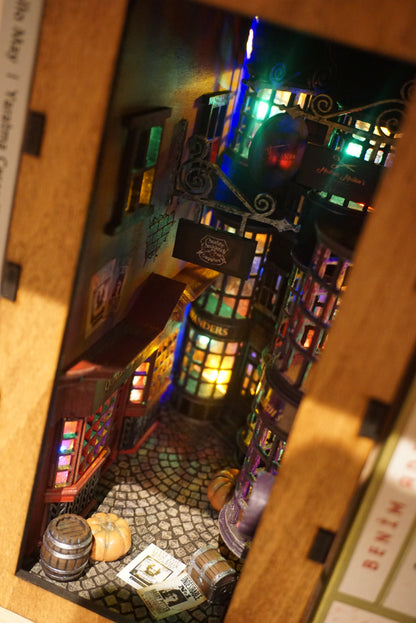 Harry Potter Diagon Alley Book Nook – Handmade Bookshelf Insert & Bookend