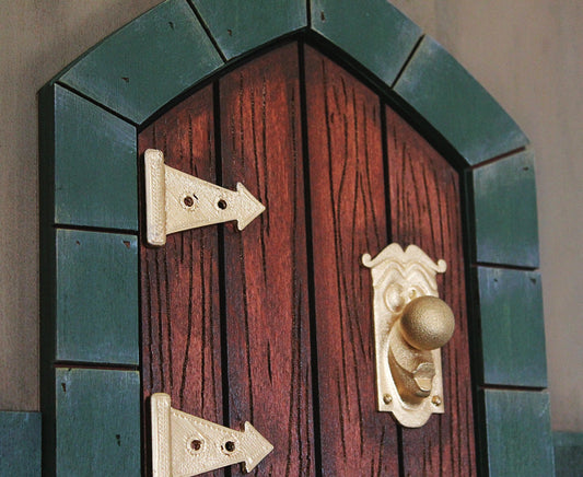 Alice in Wonderland Key Holder – Handmade Wall Mounted Decor
