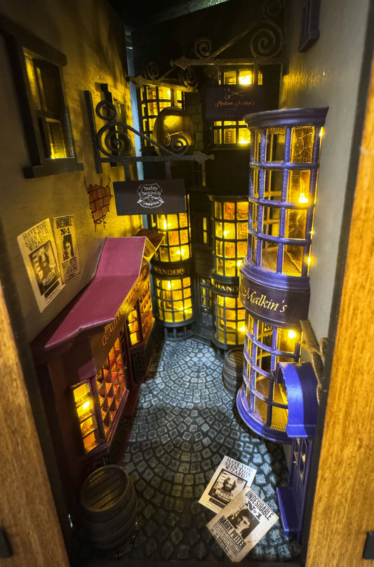Harry Potter Diagon Alley Book Nook – Handmade Bookshelf Insert & Bookend